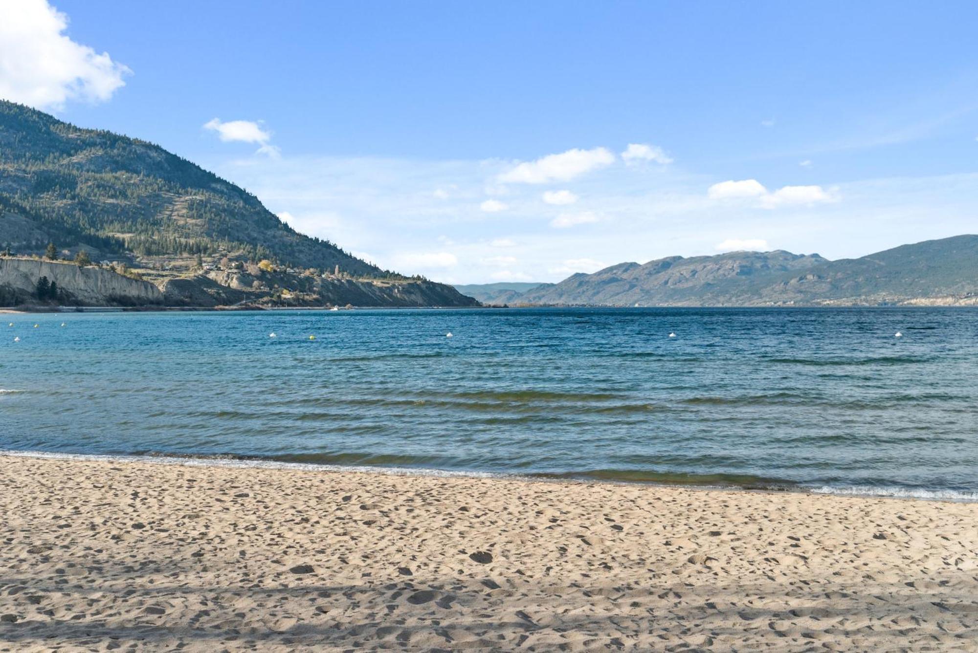 Okanagan Lakefront Resort Penticton Dış mekan fotoğraf